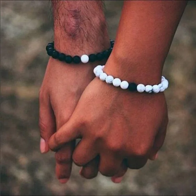 BRACELET de couple en HOWLITE et PIERRE DE LAVE